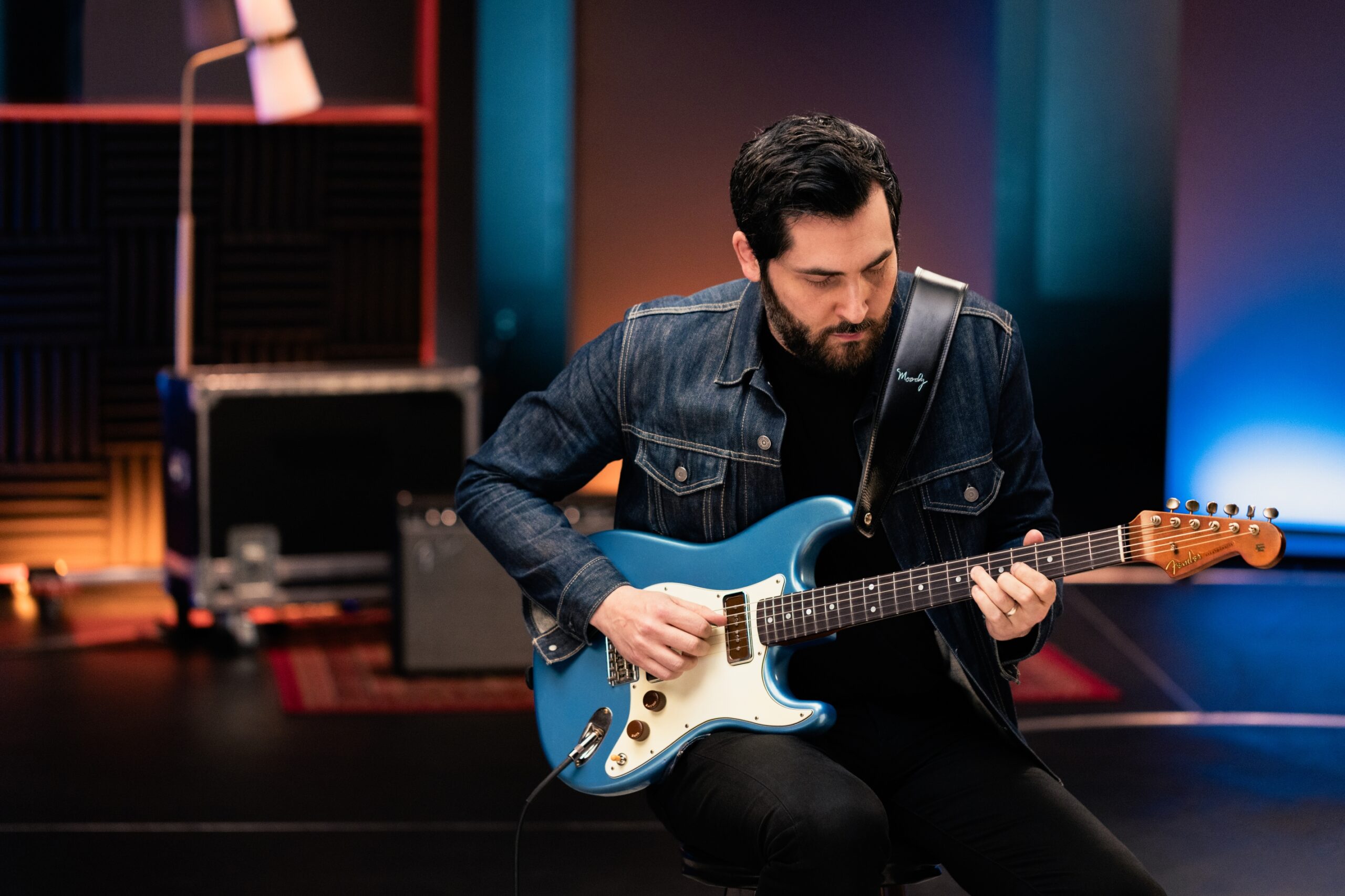 アリエル・ポーゼンの魂を宿す一本 ── Fender Custom Shopより