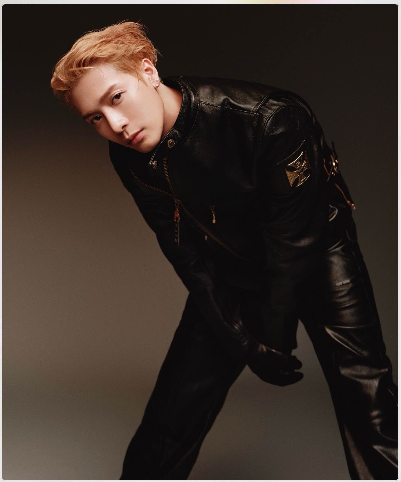 ジャクソン・ワン、自己最高傑作『MAGICMAN 2』をリリース ── 仮面を