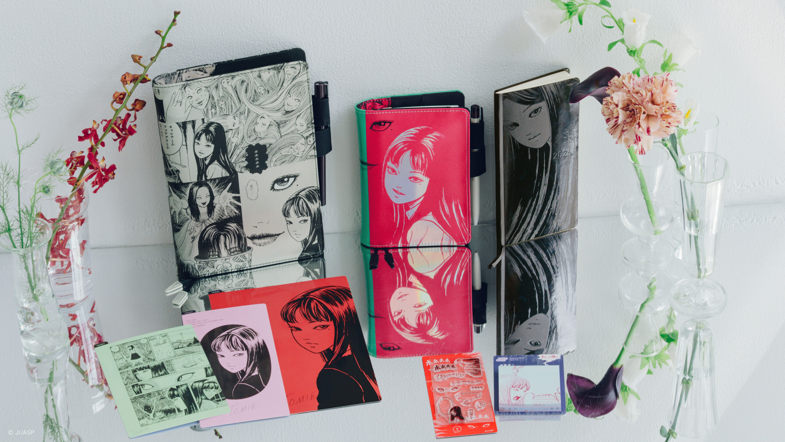 伊藤潤二『富江』が手帳と文具に憑依する──ほぼ日手帳2026、9